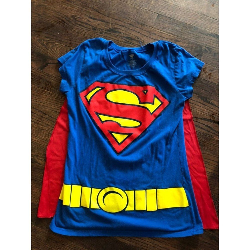 Superman kids junior size xl halloween shirt with cape